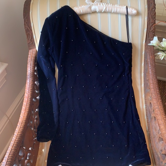 RtA NAVY VELVET AND PEARLS EDIE ONE SHOULDER MINI DRESS SIZE 4 - Picture 12 of 16